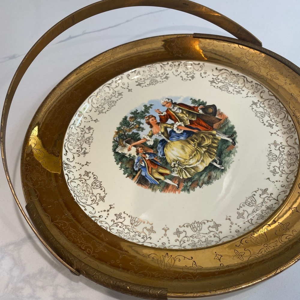 Vintage Sabin Crest-o- Gold Warranted 22k Dinner Plate w/ plate holder.Beautiful